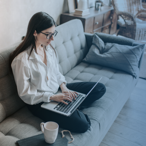 SMART WORKING: OBIETTIVI E PERFORMANCE OLTRE IL PRESENZIALISMO